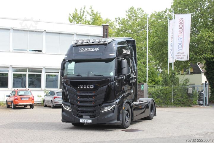 Standard tractor unit Iveco S-Way 480 Retarder 2Tank Navi Kühlbox Hydraulik