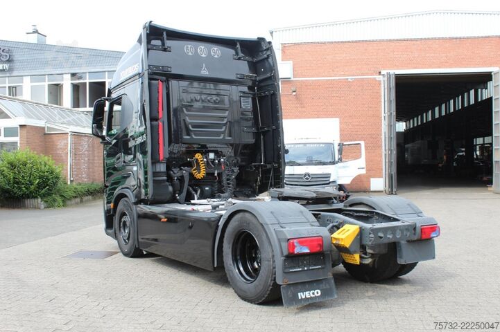 Standard tractor unit Iveco S-Way 480 Retarder 2Tank Navi Kühlbox Hydraulik