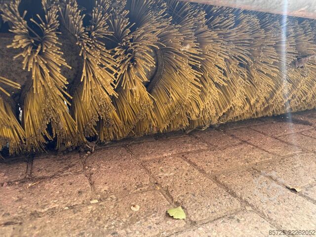 Brush  