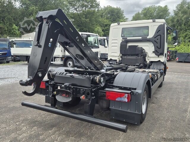 Roll-off tipper truck man TGL 12.220 BL City Abrollkipper  AHK Euro 6