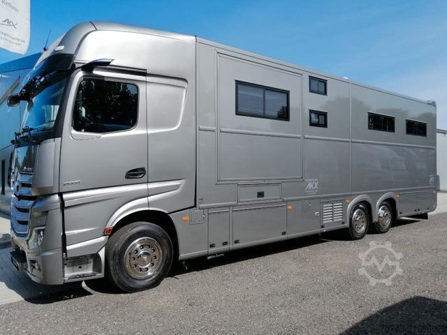 Viehtransporter LKW MERCEDES-BENZ Actros 2651 AKX  Pop-Out,  6 Pferde