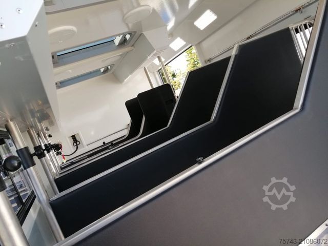 Viehtransporter LKW MERCEDES-BENZ Actros 2651 AKX  Pop-Out,  6 Pferde