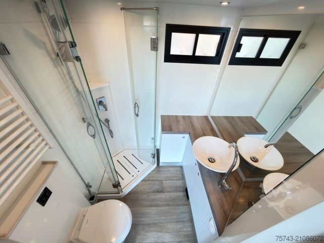 Cattle truck MERCEDES-BENZ Actros 2651 AKX  Pop-Out,  6 Pferde