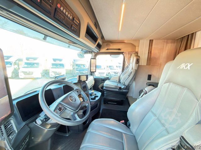 Cattle truck MERCEDES-BENZ Actros 2651 AKX  Pop-Out,  6 Pferde