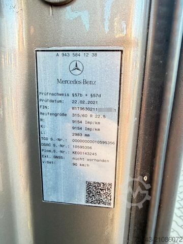 Cattle truck MERCEDES-BENZ Actros 2651 AKX  Pop-Out,  6 Pferde