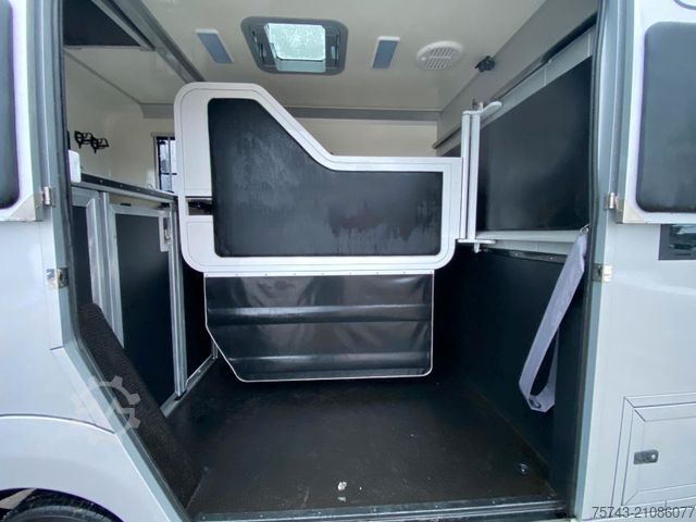 Viehtransporter OPEL Movano STX 5 Sitzer Standard