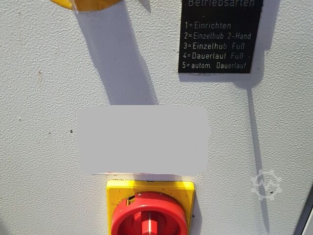 Eccentric press EBU H 80