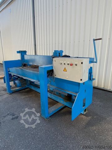 Beschneidungsmaschine HOLZMA PS1500EL