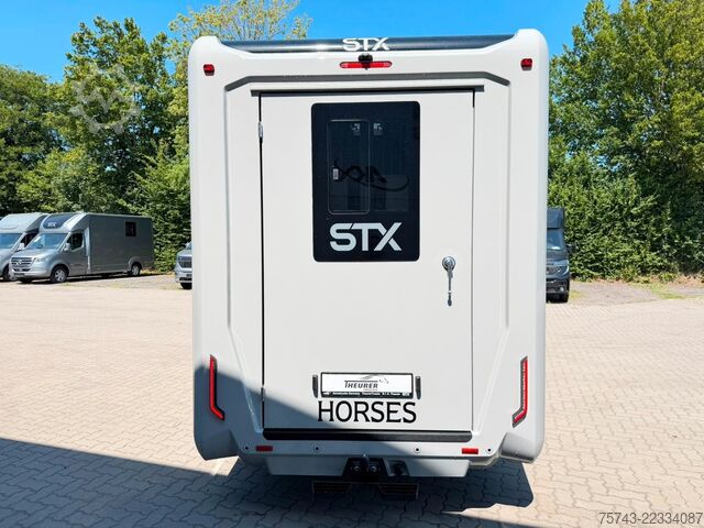 Livestock transporter RENAULT Master STX 5 Sitzer Haras ex. Lang Automatik
