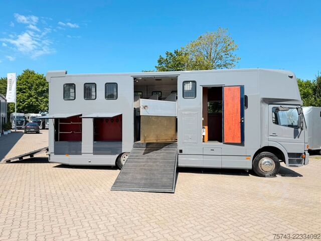 Cattle truck MERCEDES-BENZ ATEGO 1218  5  Pferde  Wohnung Dusche
