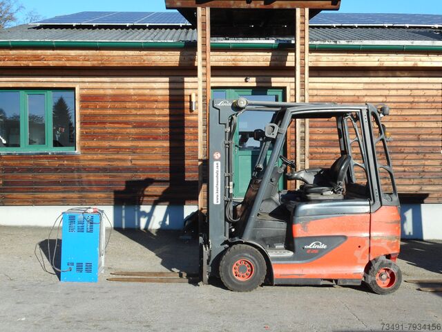 Gabelstapler Linde E25H-01/600 mit Freihubmast