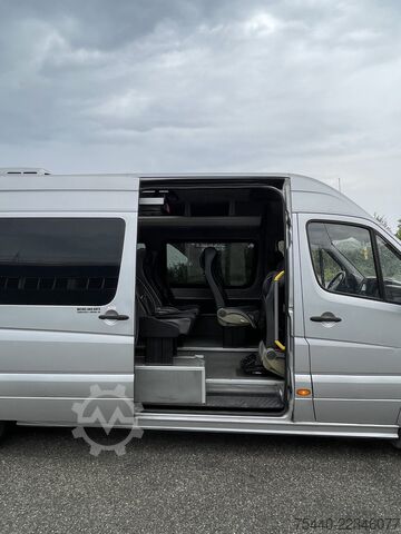Minibus Mercedes-Benz Sprinter 519 CDI - 22 seats (516)