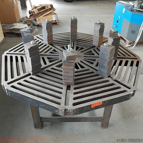8-cornered clamping table MTI Unbekannt