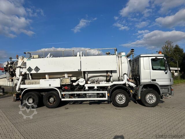 Vacuum tank truck MERCEDES-BENZ Actros 4141 8x4 BB / KoKs Saug und Druckwagen