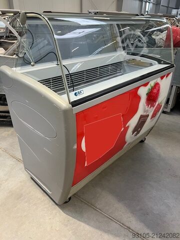 ISA Jamaica 7 Eisvitrine Eis Eistheke ISA Jamaica 7