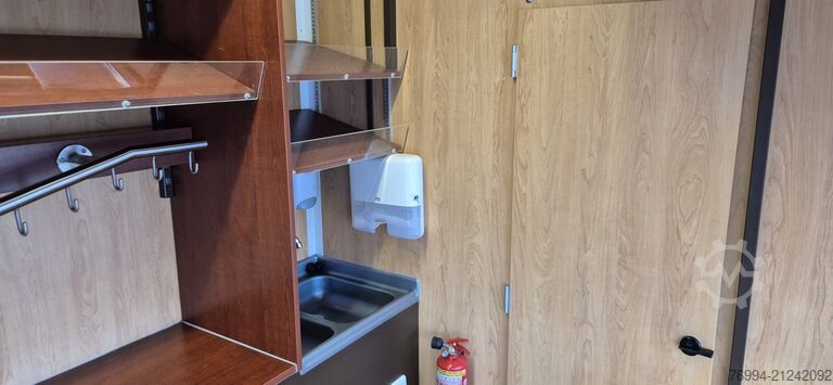 Verkaufswagen Food Truck Jausenmobil Renault Master Frühstücksmobil Jausenmobil