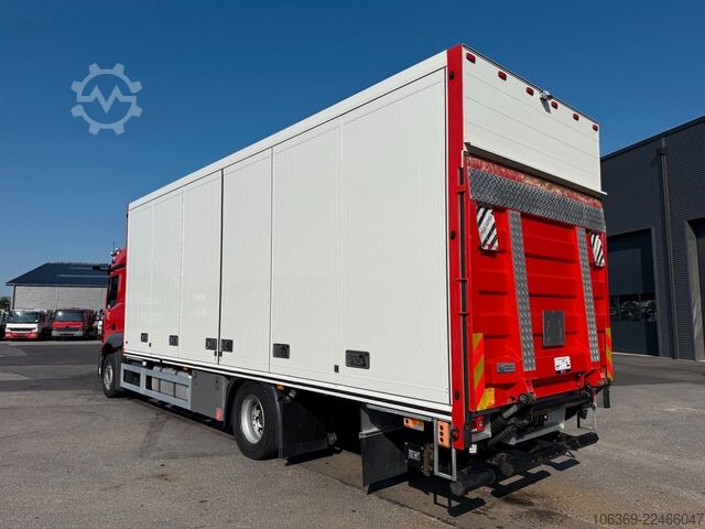 Box truck MERCEDES-BENZ Actros 1832 4x2 Sideopening 8,0 m Alubox