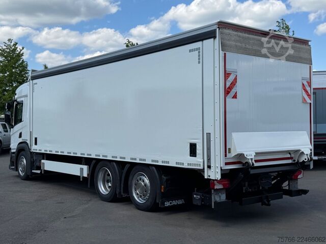 Beverage truck SCANIA P 320 / LBW / 2 x AHK / LENKACHSE / 18 PAL
