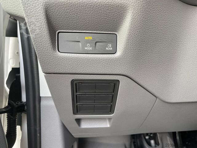 High top van VW Crafter Kasten 35 L4H3 NAV RFK äden