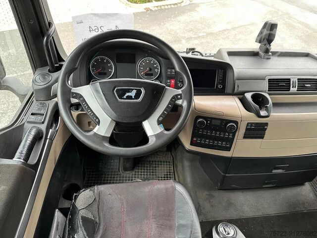 Holztransporter MAN TGX 26.500 6x4 BL Kurzholz TajfunLIV 150Z 9,6