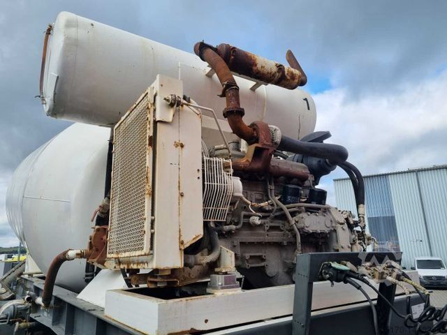 Auflieger KWB P-382-STI Betonmischer Motor SAF-Achsen Lift