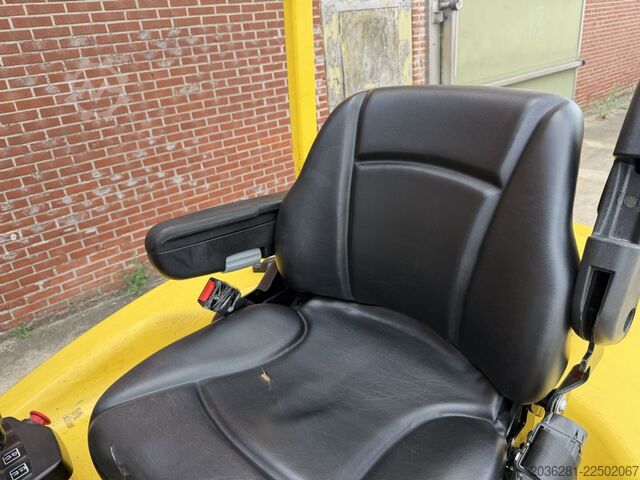 Electric 4-wheel forklift Hyster E4.0XN