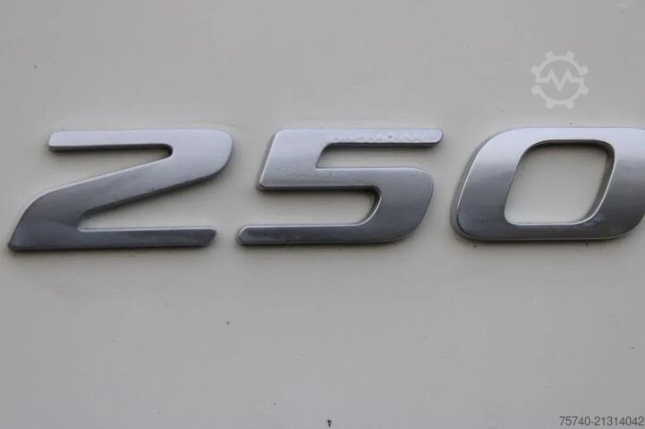 Refrigerated/freezer transport DAF LF 250 + CARRIER XARIOS 500 + 16T EURO 6 + PERF...