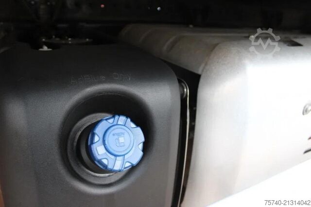 Refrigerated/freezer transport DAF LF 250 + CARRIER XARIOS 500 + 16T EURO 6 + PERF...