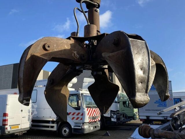 Crane Volvo FM 370 + Euro 5 + Palfinger Z-Q170 Crane + 30to...