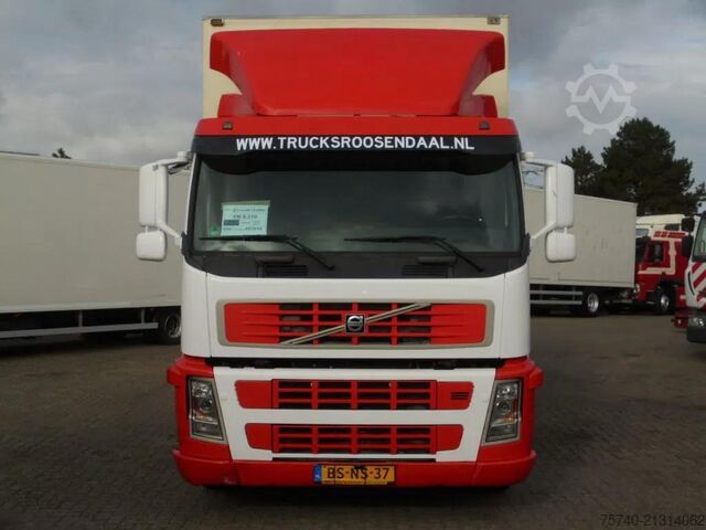 Horse transport Volvo FM 9.310 + Euro 5 + Manual + Horse transport