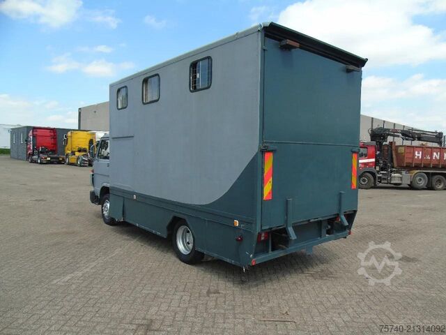 Horse transport MAN 10 .150 + 2-3 HORSES + MANUAL