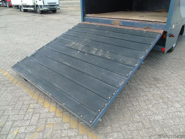 Horse transport MAN 10 .150 + 2-3 HORSES + MANUAL