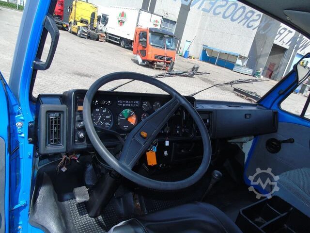 Pferdetransport MAN S 10 FL .150 + 2-3 HORSES + MANUAL