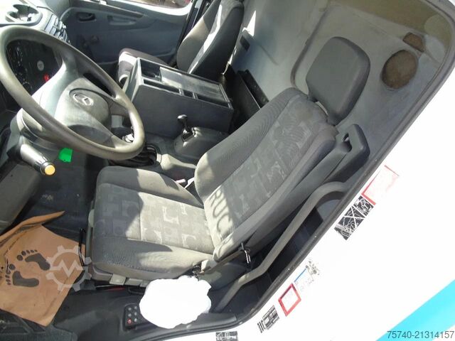 Box body Mercedes-Benz Atego 1218 + euro 5 + lift