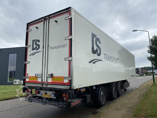 Refrigerated/freezer transport Krone SDR 27 3-Axle Fridge / Carrier Maxima / Liftaxl...