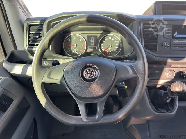 Pick-up van VW Crafter 35 DOKA Pr. mittellang  3,0 T AHK