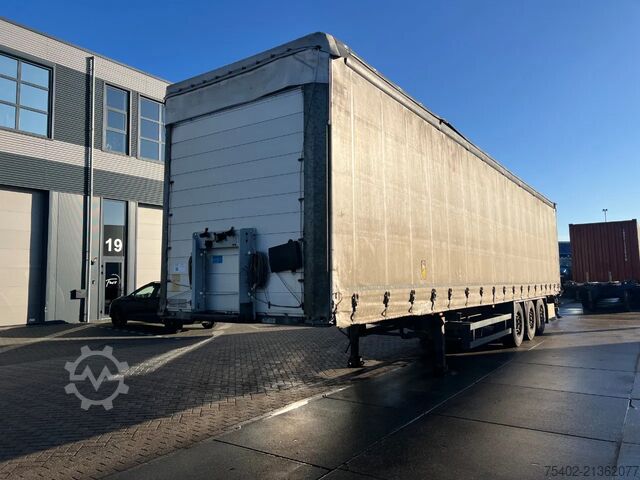 Curtain sided Schmitz Cargobull SCB*S3T / Coil / Tautliner / Disc Brakes