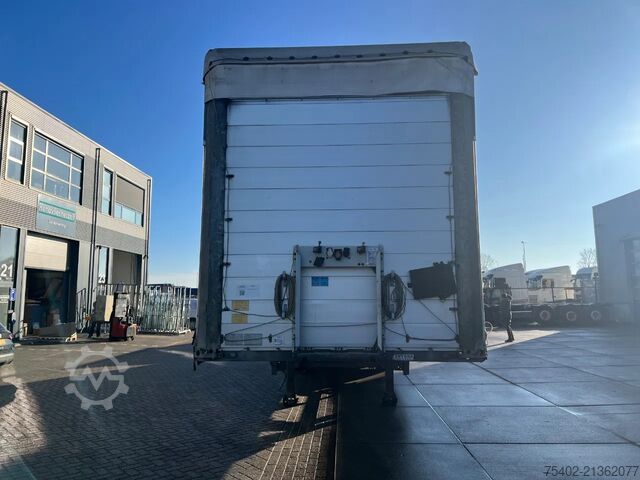 Curtain sided Schmitz Cargobull SCB*S3T / Coil / Tautliner / Disc Brakes