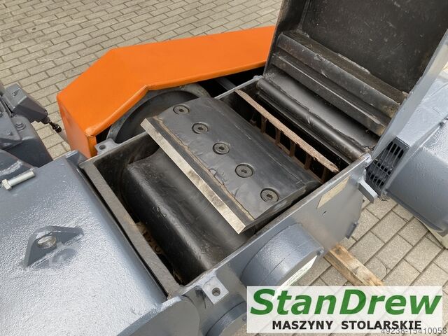 Sawn wood chipper LINDNER T 400/140-2