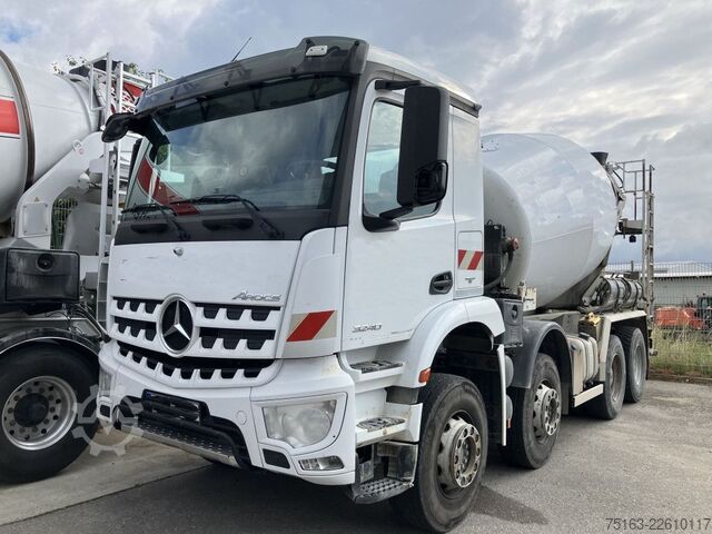 Concrete mixer truck MERCEDES-BENZ Arocs 3240 B 8x4 Betonmischer Deutsch Top AP Ach