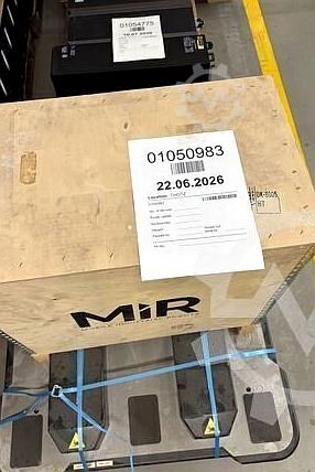 Mobile industrial robot Mobile Industrial Robots (MiR) MIR600 EU Pallet Lift