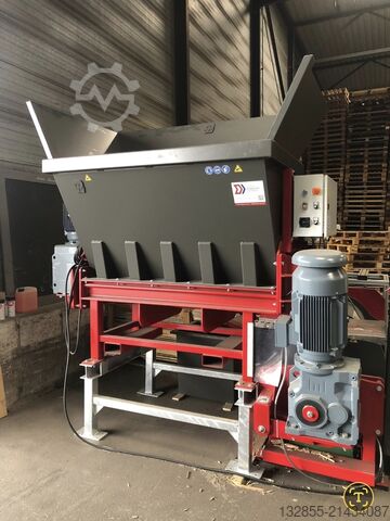 Wood shredder Lumago Python 1600