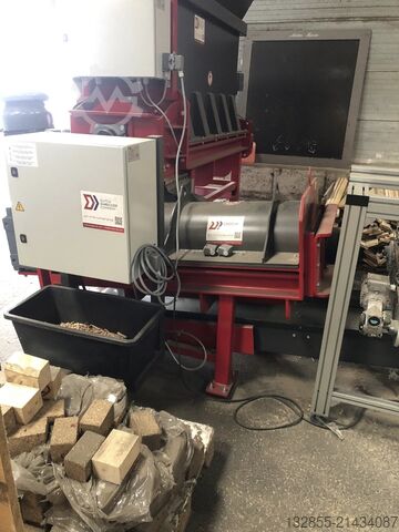 Wood shredder Lumago Python 1600