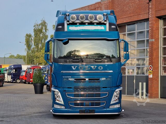 Standard-SZM Volvo FH 13.540 Globetrotter XL 6x2 - Retarder - Full...