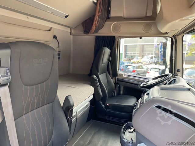 Standard-SZM DAF XF 106 530 / Retarder / Full Spoilers / Stand A...