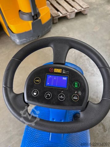 Aufsitz - Scheuersaugmaschine Nilfisk Alto Scrubtec R 253 B Combi