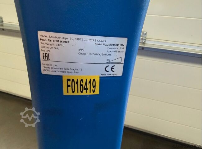 Aufsitz - Scheuersaugmaschine Nilfisk Alto Scrubtec R 253 B Combi