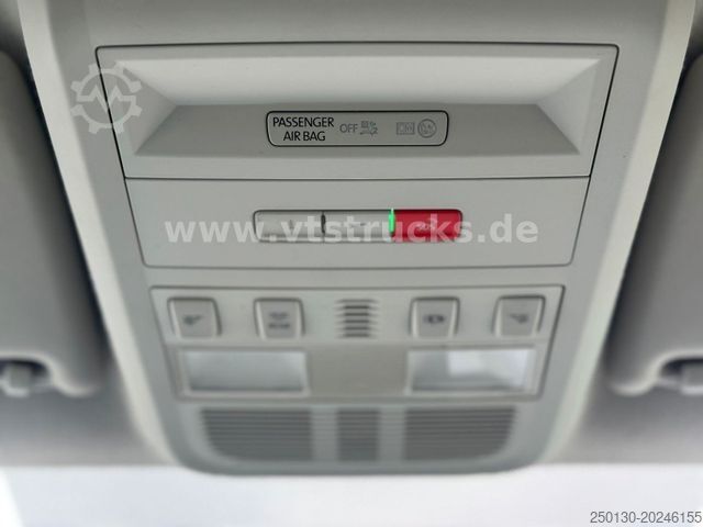 Kleinbus VOLKSWAGEN T6.1 Transporter Kombi lang 8 Sitzer Klima