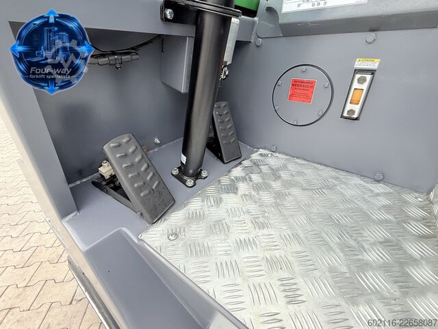 Vierwegestapler Combilift CB4000 GAS TRIPLEX 6800 POSITIONER CABIN