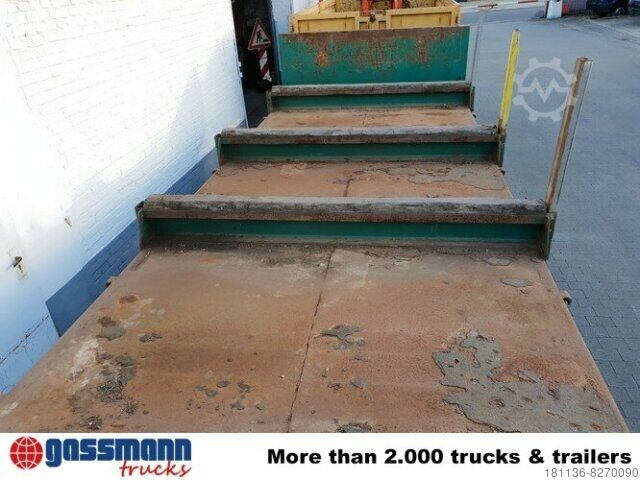 Anhänger mit Pritsche & Plane  Anhänger Pritsche Plateau, Rungen, 3x vorh.